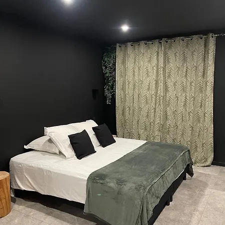 & Exotic - Balneo - Sauna - Parking *