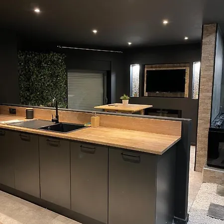 Appartamento Spa&love Exotic - Balnéo - Sauna - Parking *