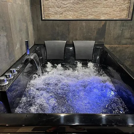 & Exotic - Balneo - Sauna - Parking