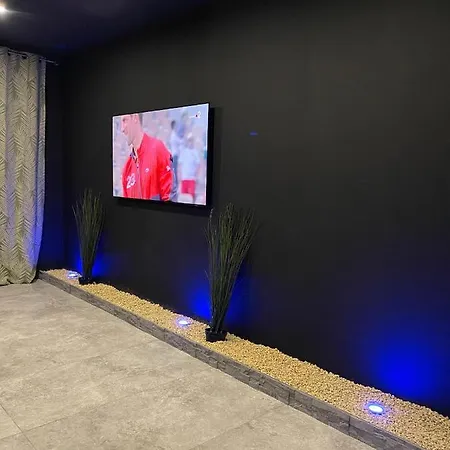 & Exotic - Balneo - Sauna - Parking * Clermont-Ferrand