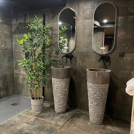 Appartamento Spa&love Exotic - Balnéo - Sauna - Parking