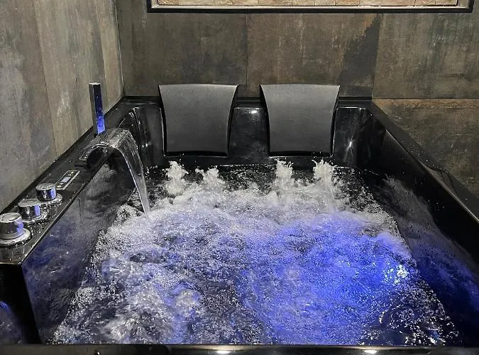 & Exotic - Balneo - Sauna - Parking